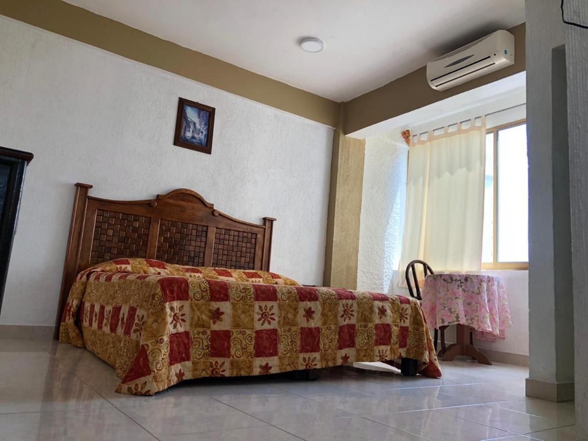 Hotel Sol Del Pacifico Ласаро-Карденас Экстерьер фото