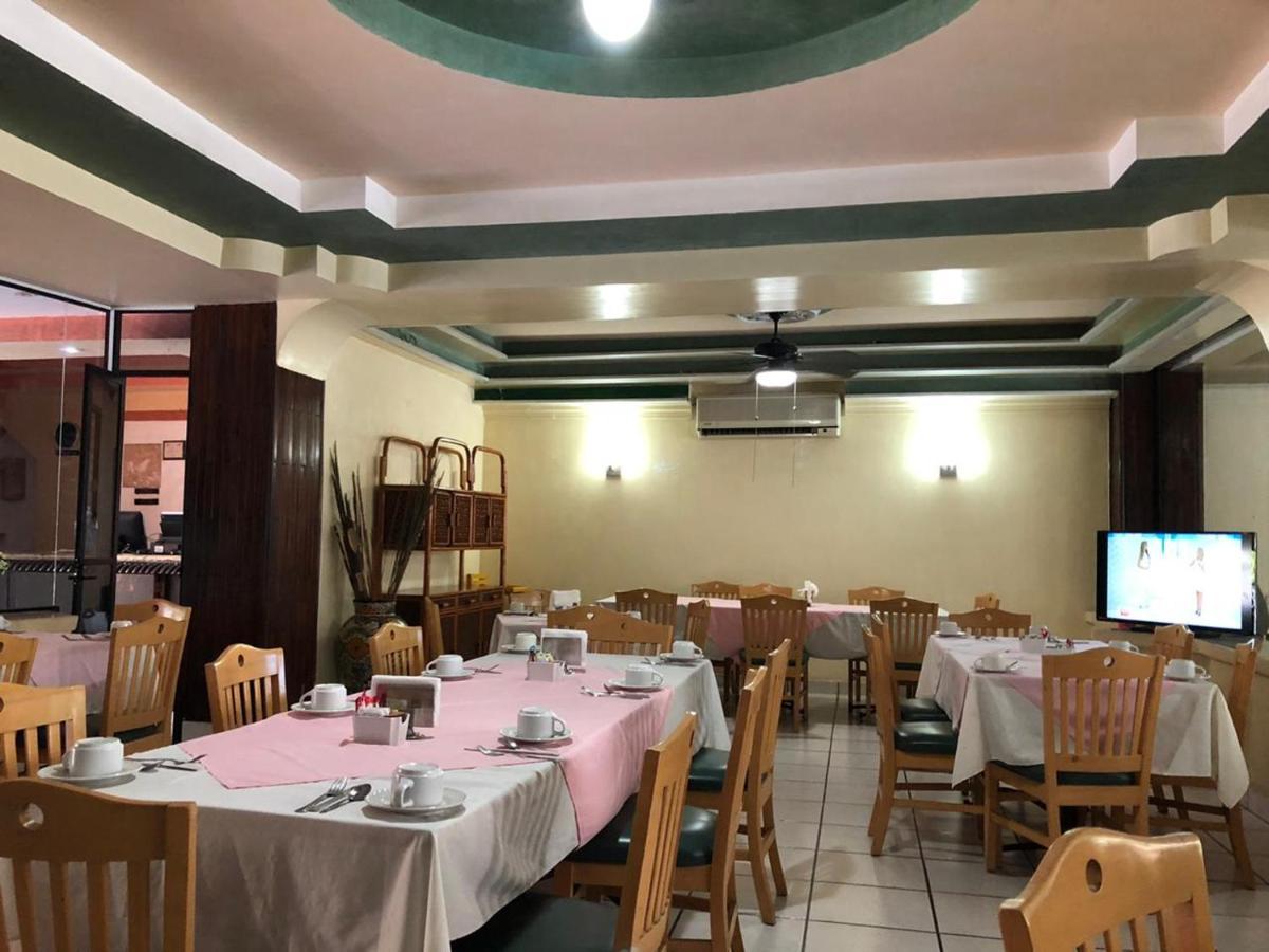 Hotel Sol Del Pacifico Ласаро-Карденас Экстерьер фото